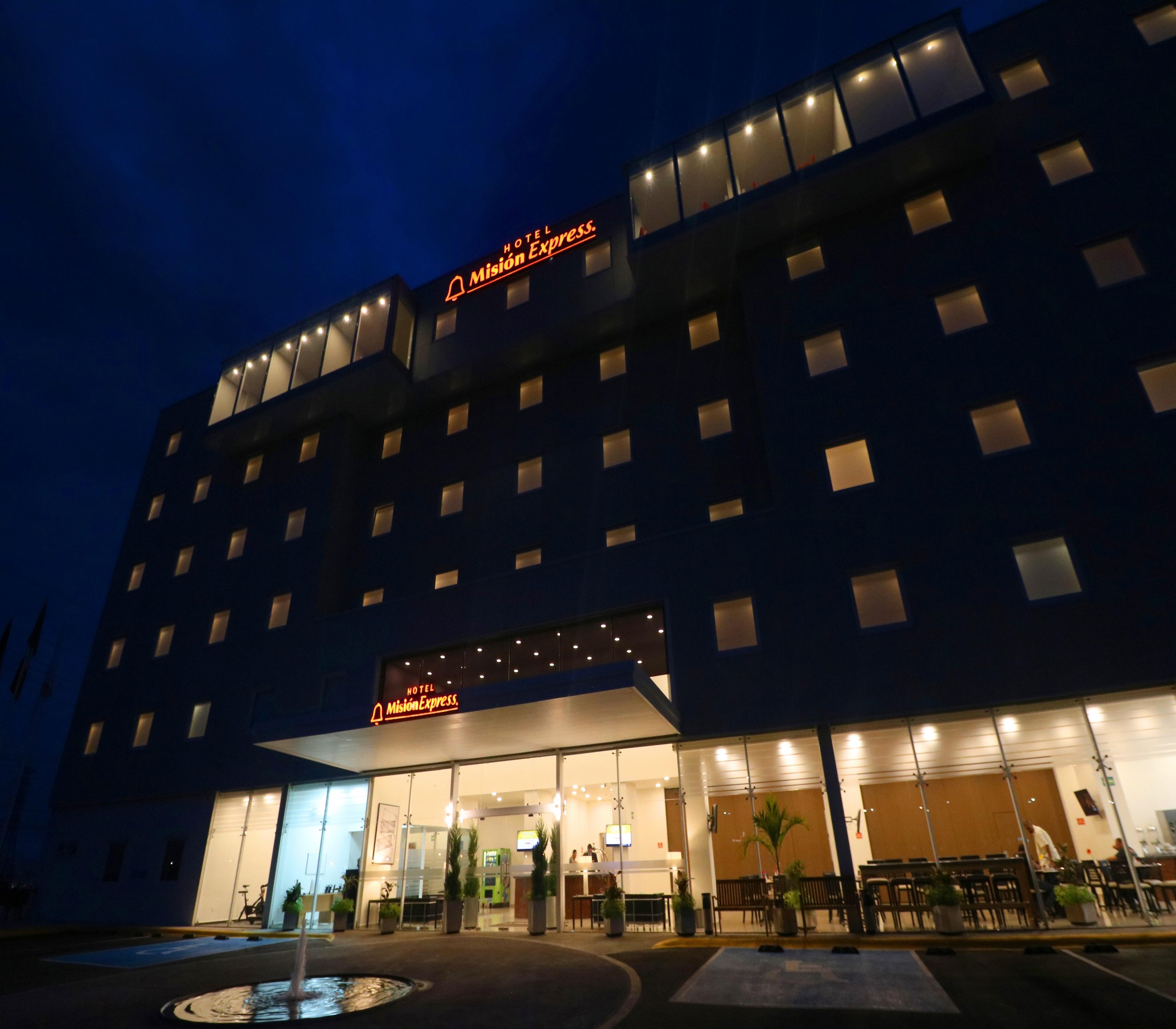 Mision Express Queretaro Hotel Kültér fotó