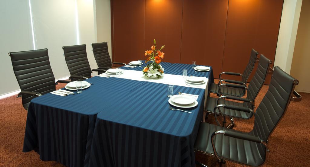 Mision Express Queretaro Hotel Kültér fotó