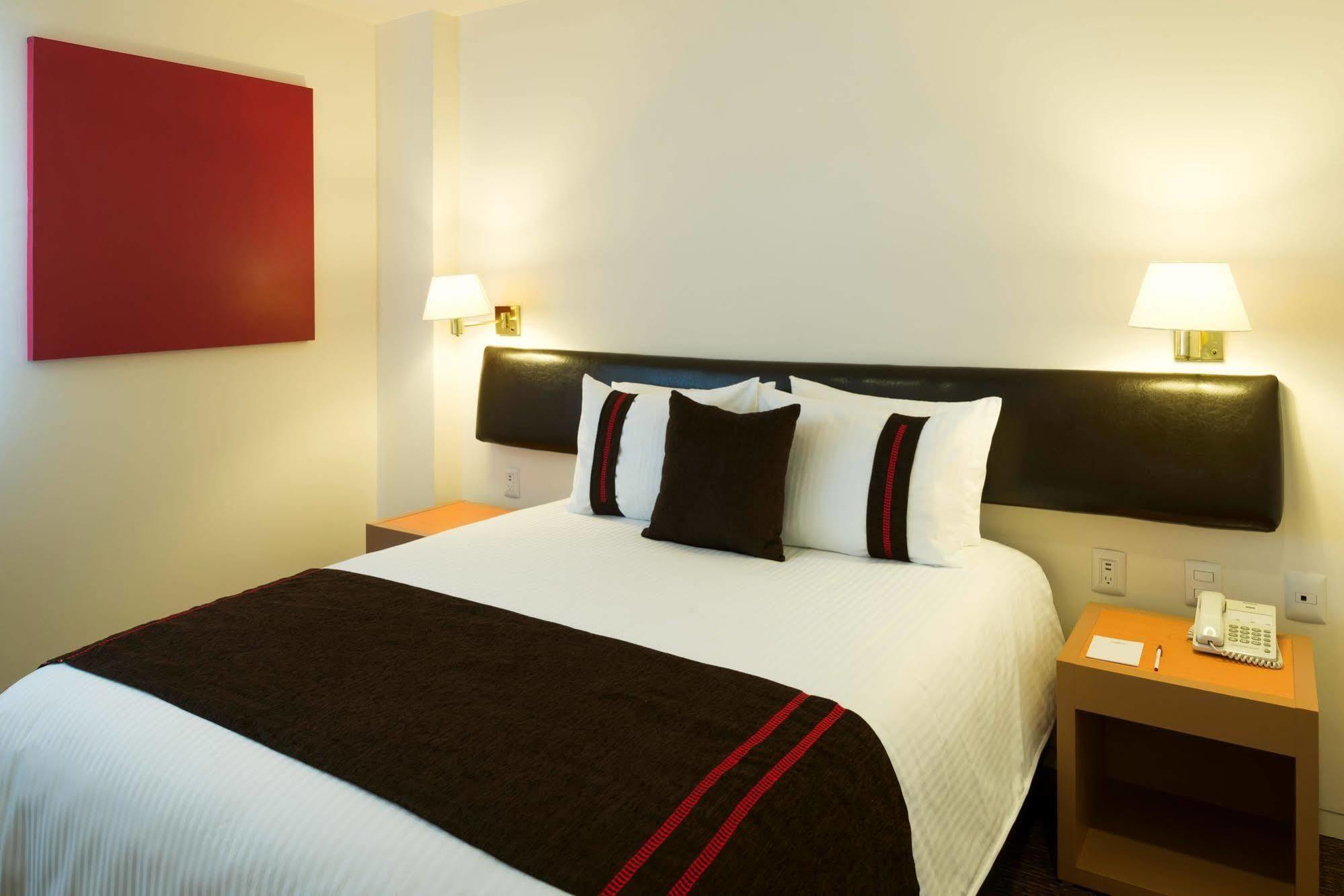 Mision Express Queretaro Hotel Kültér fotó