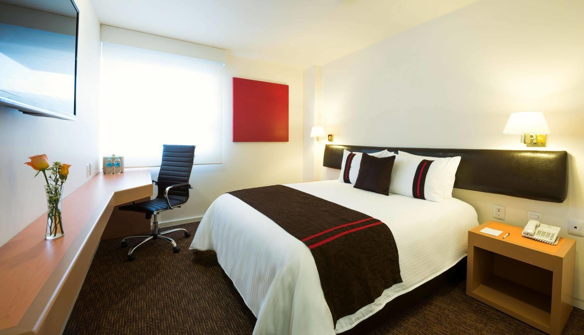 Mision Express Queretaro Hotel Kültér fotó